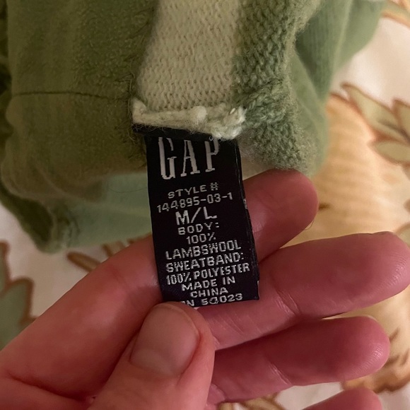 Y2K GAP wool hat and scarf set green pom pom size M/L - Picture 7 of 8